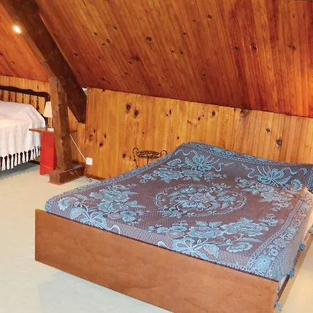 Holiday home Three-bedroom Holiday De Mamou With A Fireplace 07